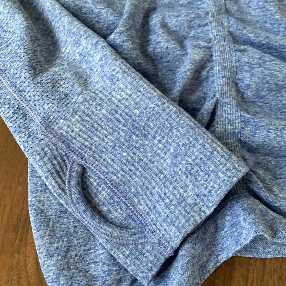 Athleta 1/4 Zip Size Small - Picture 4 of 5